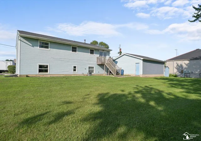 Photo 32 of Sale Pending at 5405 Plum Creek Dr, Monroe, MI 48161 | MLS# 50219345 | Listing updated on 2026-08-24
