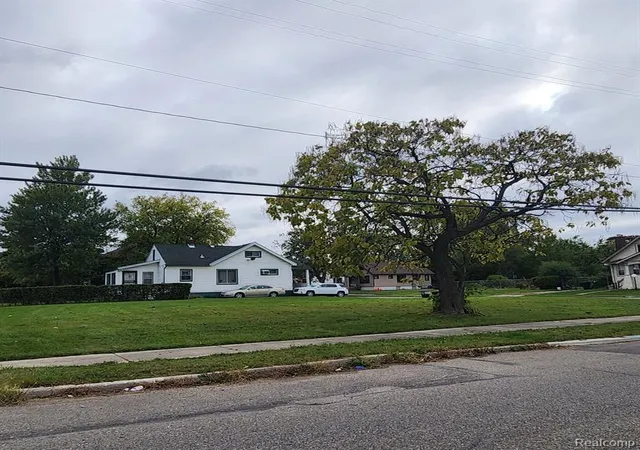 4th image of 12406-12416 Greenlawn St, Detroit, MI 48204 | MLS# 60997149