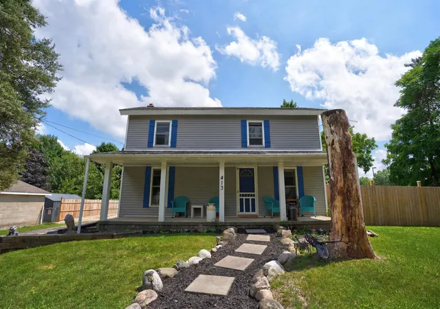 Homes for sale in Linden, MI | 413 W Broad St, Linden, MI 48451 | MLS# 50214422