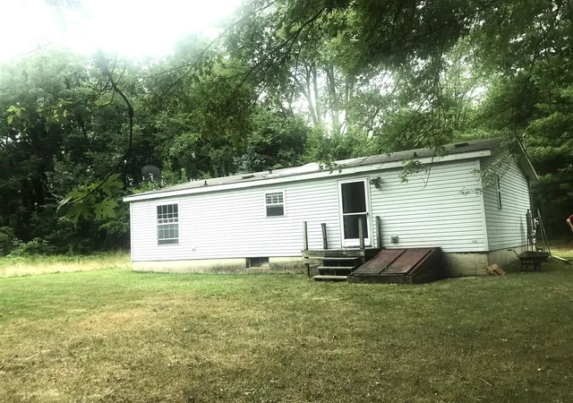 2nd image of 6550 1 1/2 Mile Rd, East Leroy, MI 49051 | MLS# 70551732