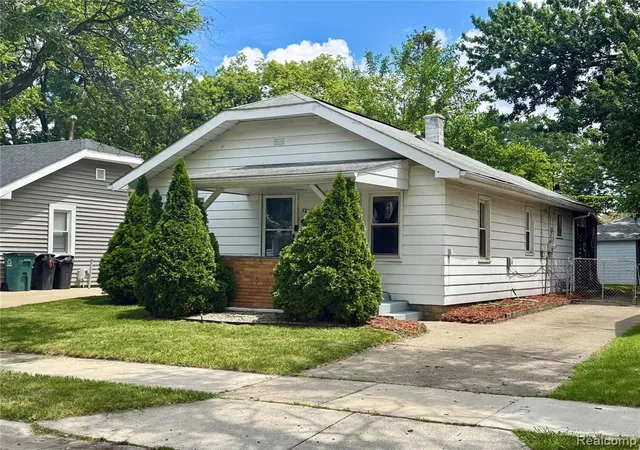 Photo 15 of Single family home for sale at 3226 Grayson St, Ferndale, MI 48220 | MLS# 61005405 | Listing updated on 2026-08-22