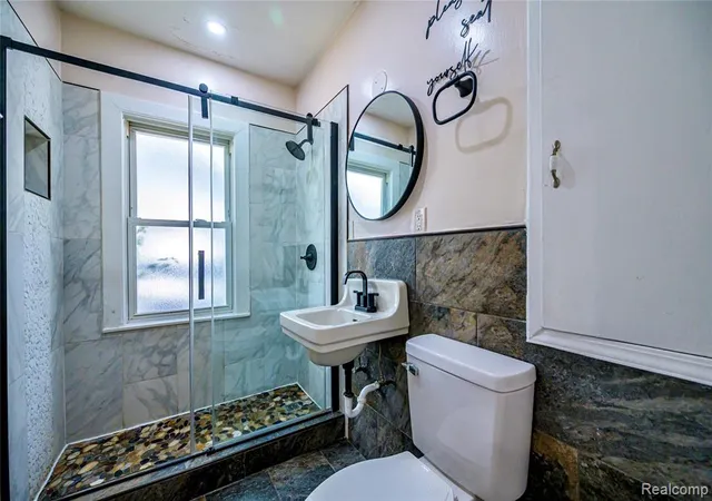 Photo 2 of Single family home for sale at 3226 Grayson St, Ferndale, MI 48220 | MLS# 61005405 | Listing updated on 2026-08-22