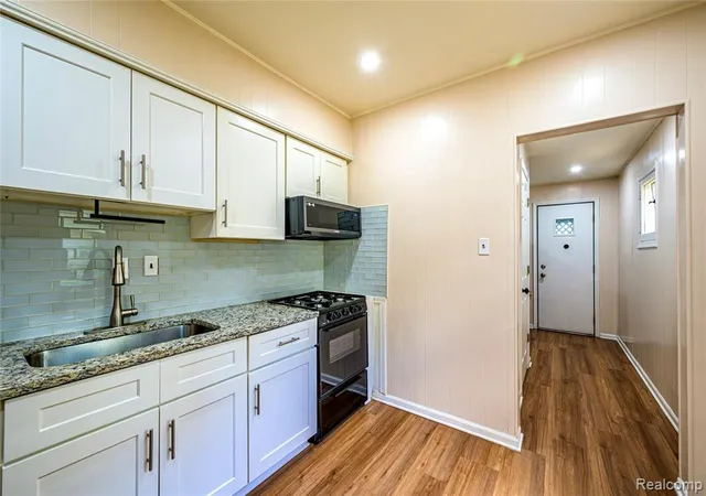 Photo 4 of Single family home for sale at 3226 Grayson St, Ferndale, MI 48220 | MLS# 61005405 | Listing updated on 2026-08-22
