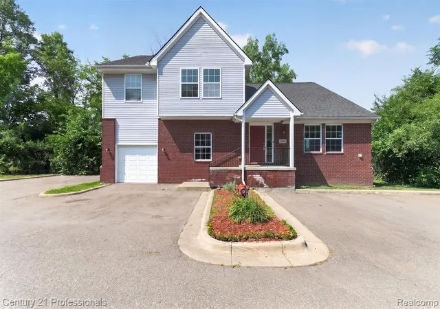 2nd image of 2042 Decker Rd, Walled Lake, MI 48390 | MLS# 61014094