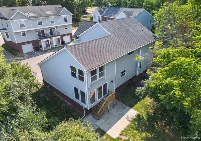48th image of 2042 Decker Rd, Walled Lake, MI 48390 | MLS# 61014094
