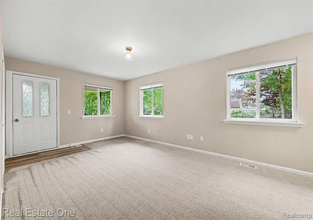 Photo 5 of Sale Pending at 3630 Highland Blvd, Highland, MI 48356 1828 | MLS# 61022875 | Listing updated on 2026-09-01