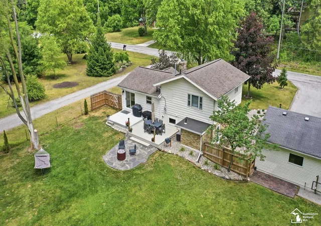 Homes for sale in Lambertville, MI | 4021 Section Rd, Lambertville, MI 48144 | MLS# 50211833