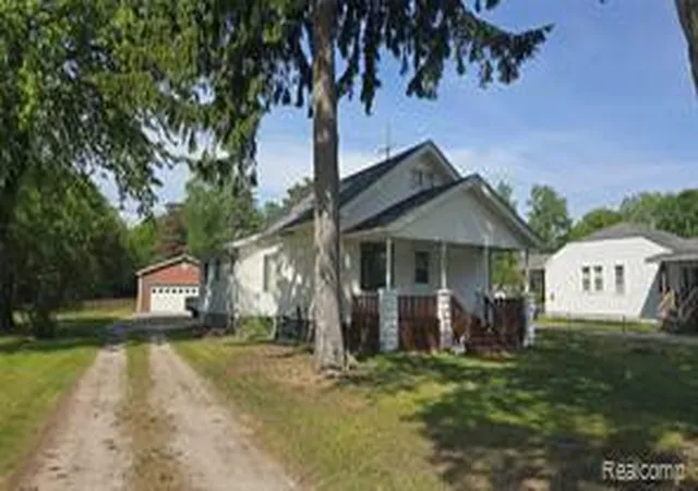 Homes for sale in Fort Gratiot, MI | 4085 Pine Grove Ave, Fort Gratiot, MI 48059 | MLS# 61000927