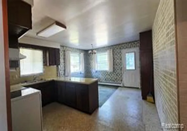 Homes for sale in Fort Gratiot, MI | 4085 Pine Grove Ave, Fort Gratiot, MI 48059 | MLS# 61000927