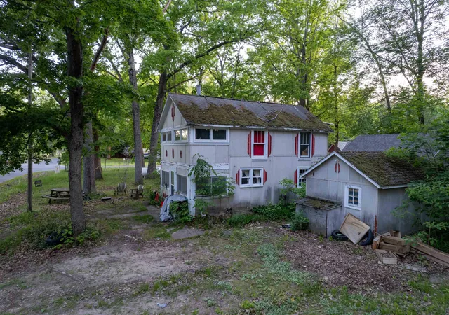Homes for sale in Wellston, MI | 1504 Oak St, Wellston, MI 49689 | MLS# 80069329