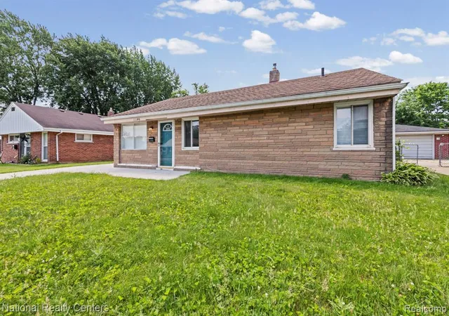 2nd image of 11146 Superior Ave, Warren, MI 48089 | MLS# 61008599