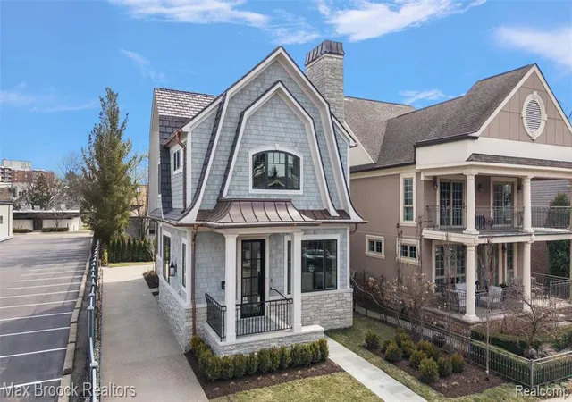 Photo 1 of Single family home for sale at 535 Henrietta St, Birmingham, MI 48009 | MLS# 61004152 | Listing updated on 2026-08-08