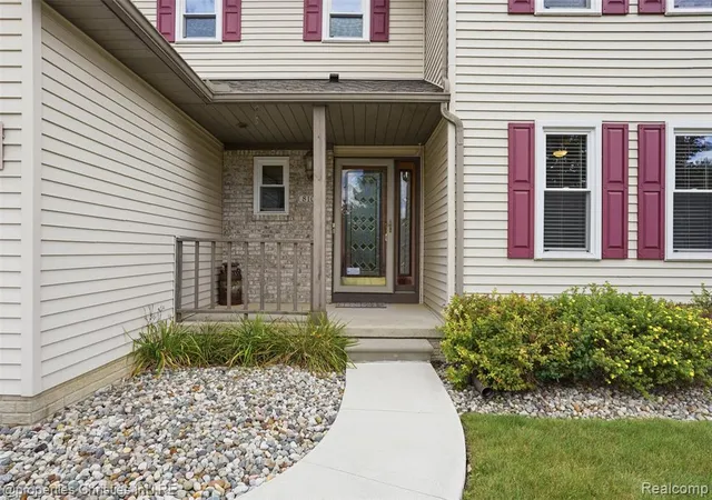 Photo 3 of Sale Pending at 8104 Flintlock Rd, Mount Morris, MI 48458 9345 | MLS# 61024203 | Listing updated on 2026-09-03
