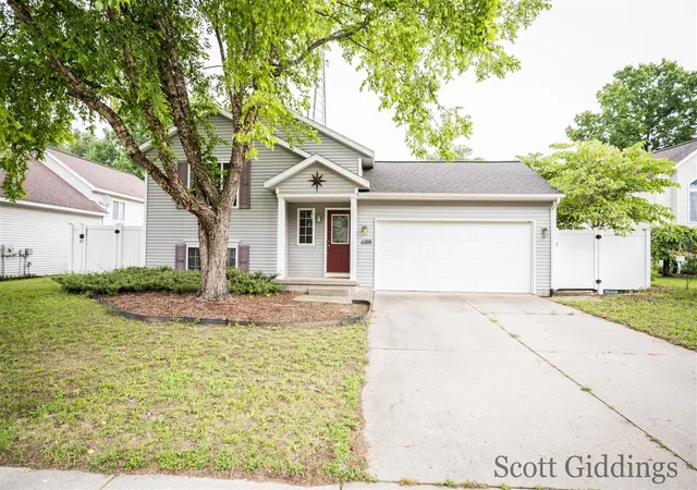 Homes for sale in Greenville, MI | 1100 Sprucewood Dr, Greenville, MI 48838 | MLS# 70541611