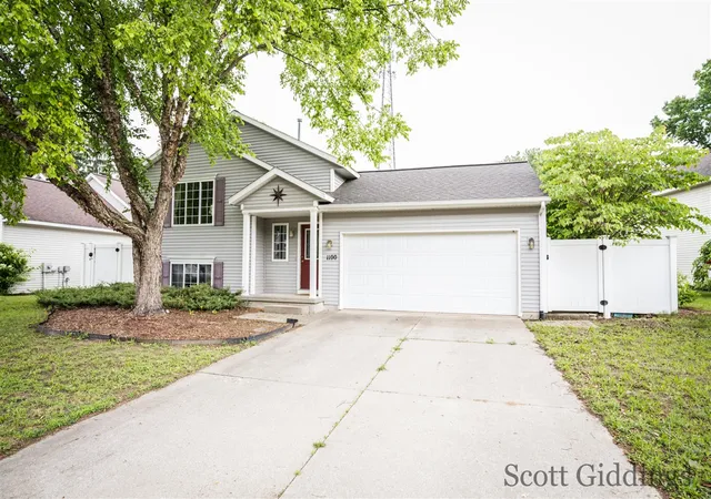 Homes for sale in Greenville, MI | 1100 Sprucewood Dr, Greenville, MI 48838 | MLS# 70541611