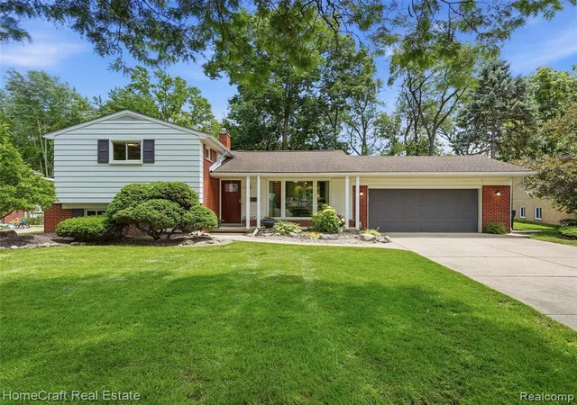 Homes for sale in Plymouth, MI | 42047 Clemons Dr, Plymouth, MI 48170 | MLS# 61004643