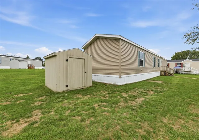 Photo 4 of Single family home for sale at 1301 Shadowridge Dr, Wayland, MI 49348 | MLS# 70555563 | Listing updated on 2026-09-08