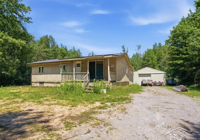 5th image of 3109 E Monroe Rd, Midland, MI 48642 | MLS# 50214289