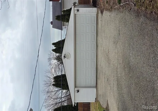 Photo 3 of Single family home for sale at 32 Gibb, Mount Clemens, MI 48043 5961 | MLS# 61023666 | Listing updated on 2026-08-23