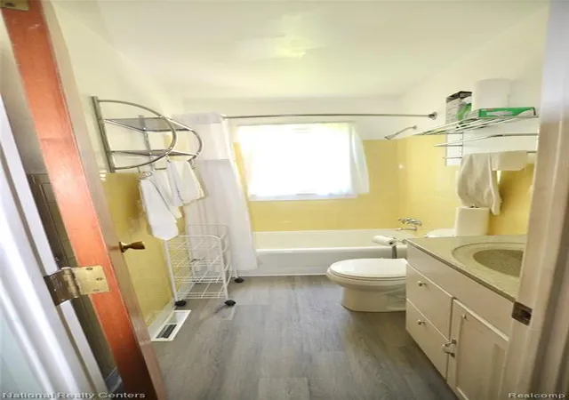 5th image of 30159 Palmer Blvd, Madison Heights, MI 48071 1825 | MLS# 61003181