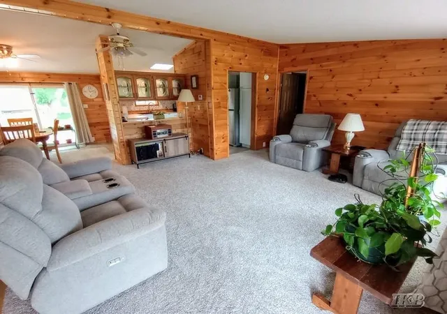 Homes for sale in Gladwin, MI | 1245 Chappel Valley Rd, Gladwin, MI 48624 | MLS# 50211495