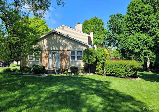 1st image of 5370 Breeze Hill Pl, Troy, MI 48098 | MLS# 61010214