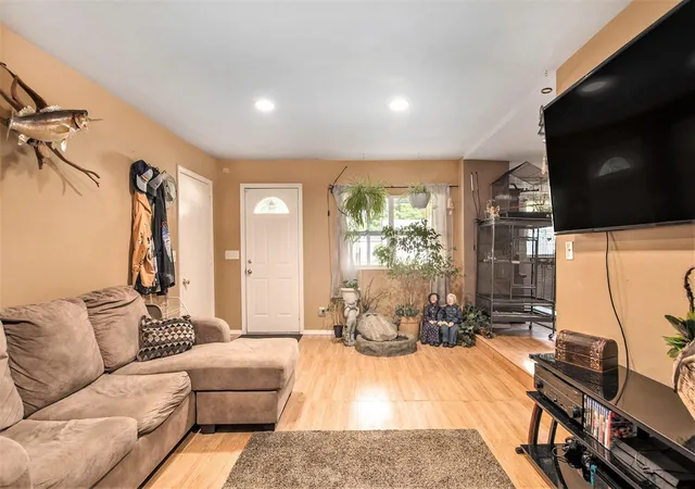 Photo 4 of Single family home for sale at 1021 1st Street, Bangor, MI 49013 | MLS# 70478344 | Listing updated on 2026-06-29