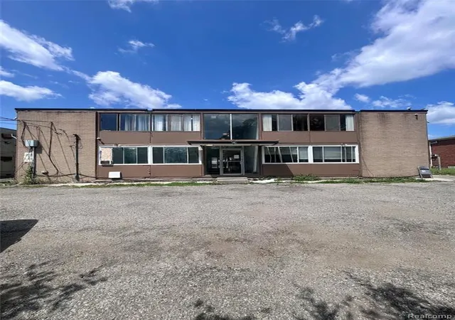Homes for sale in Detroit, MI | 15080 Greenfield Rd, Detroit, MI 48227 | MLS# 61007875