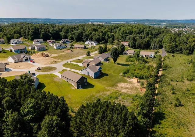 Photo 3 of Single family home for sale at 862 Coyote Ln #Lot: 7, Traverse City, MI 49696 | MLS# 80071681 | Listing updated on 2026-09-15