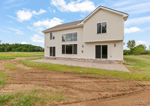 Homes for sale in Brooklyn, MI | 114 Bloomfield Blvd, Brooklyn, MI 49230 | MLS# 50201918