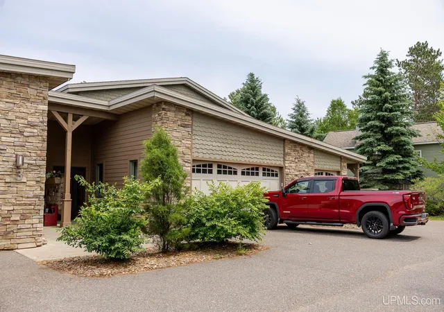 2nd image of 351 W Main St #2, Marquette, MI 49855 | MLS# 50213846