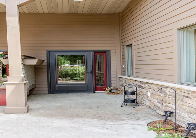 5th image of 351 W Main St, Marquette, MI 49855