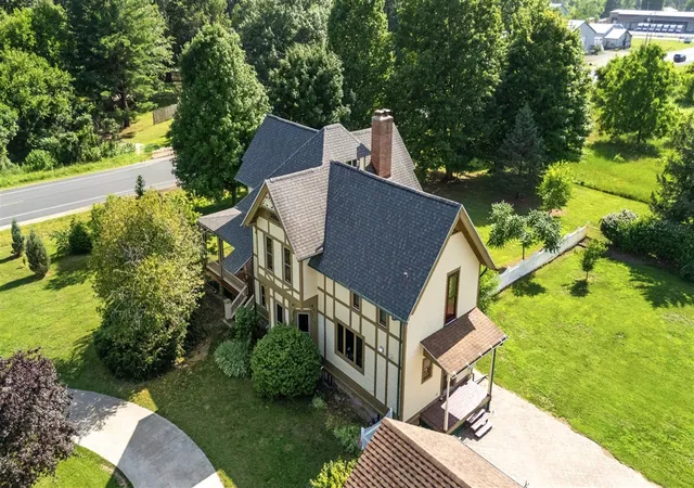 4th image of 42304 W Red Arrow Hwy, Paw Paw, MI 49079 | MLS# 70536512