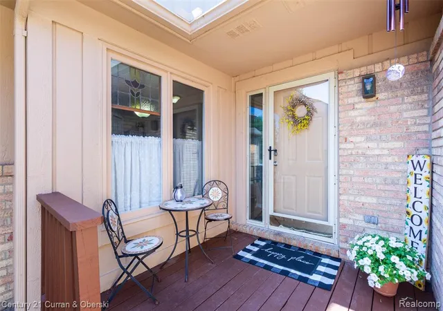 Listing Photo 4 - Condo for sale in building located at 35181 White Pine Trl, Farmington Hills, MI 48335