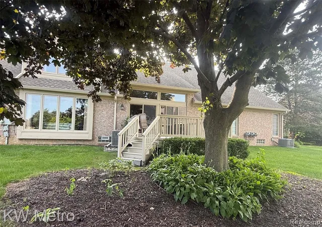 14th image of 42664 Jason Ct #88, Sterling Heights, MI 48313 | MLS# 61006840