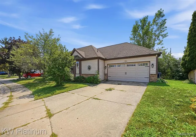 Photo 3 of Condo for sale at 46439 Greenbriar Dr, Chesterfield, MI 48051 2868 | MLS# 61024266 | Listing updated on 2026-09-13