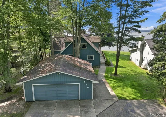 4th image of 170 Flagpoint Ave, Roscommon, MI 48653 | MLS# 61022320