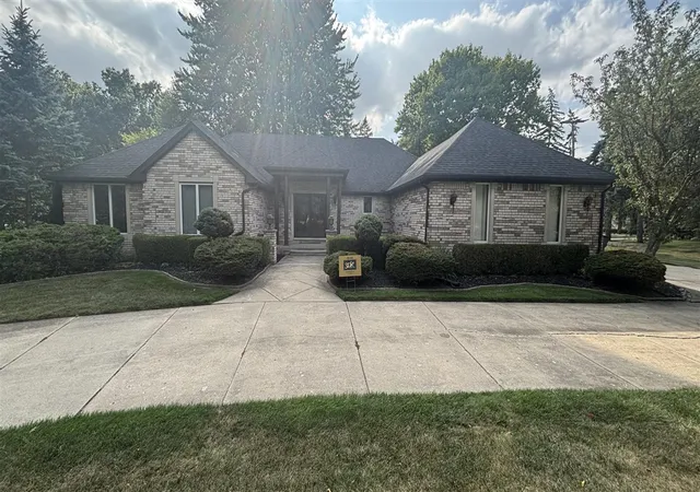 Photo 2 of Single family home for sale at 37671 Fiore Trl, Clinton Township, MI 48036 | MLS# 70518504 | Listing updated on 2026-08-25
