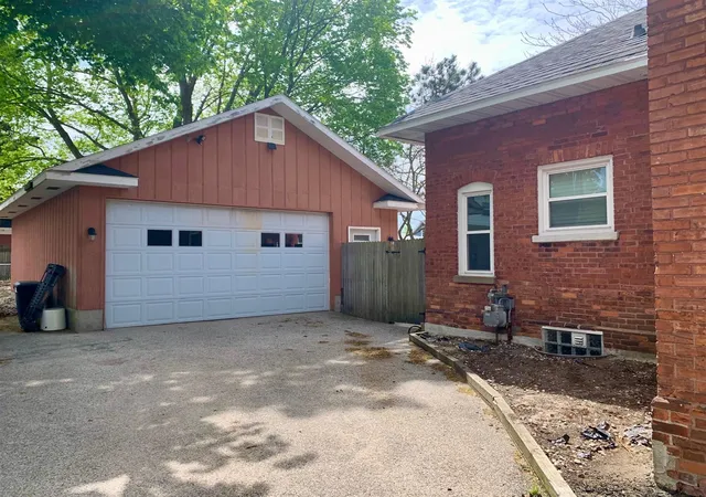 Homes for sale in Ludington, MI | 406 N Rowe St, Ludington, MI 49431 | MLS# 70533716