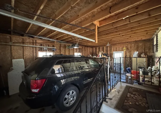 Homes for sale in Iron Mountain, MI | W8007 S Us Hwy 2/141 Trlr 241 Rd, Iron Mountain, MI 49801 | MLS# 50209217