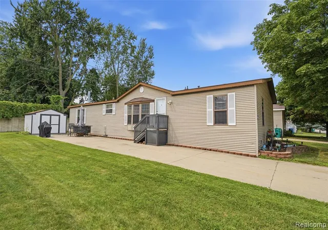 Photo 1 of Sale Pending at 23338 Arlington Dr, Clinton Township, MI 48036 | MLS# 61021504 | Listing updated on 2026-08-30