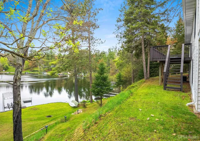 Photo 2 of Single family home for sale at 5122 Tall Pines Rd, Florence, WI 54121 | MLS# 50208913 | Listing updated on 2026-09-11