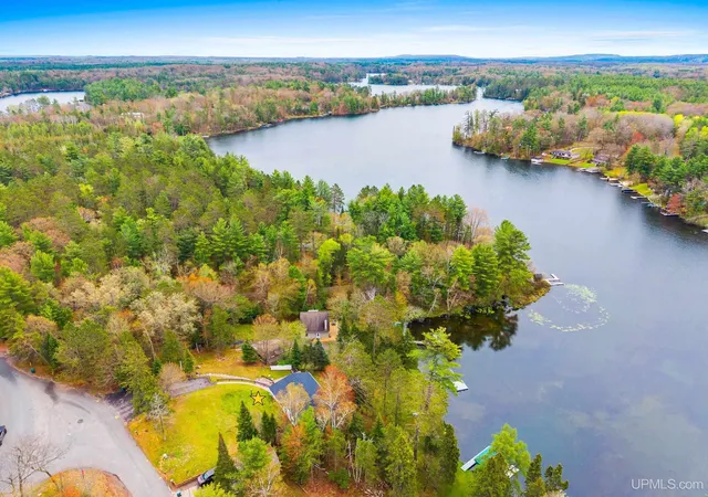 Photo 3 of Single family home for sale at 5122 Tall Pines Rd, Florence, WI 54121 | MLS# 50208913 | Listing updated on 2026-09-11