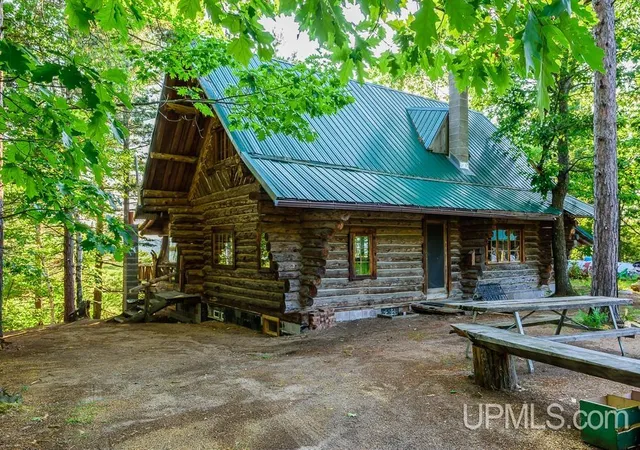 Photo 1 of Single family home for sale at 16100 Co Rd 510 Ave, Marquette, MI 49855 | MLS# 50214782 | Listing updated on 2026-08-17