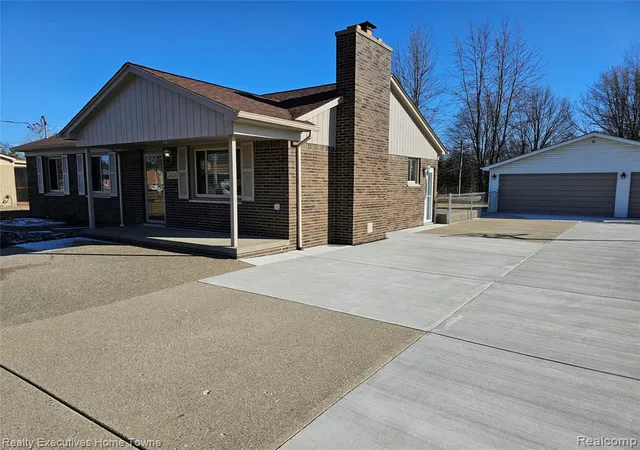 Homes for sale in Sterling Heights, MI | 2458 Lindell Rd, Sterling Heights, MI 48310 | MLS# 60998482