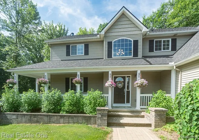 1st image of 2691 Fox Cvs, Oxford, MI 48370 | MLS# 61012326
