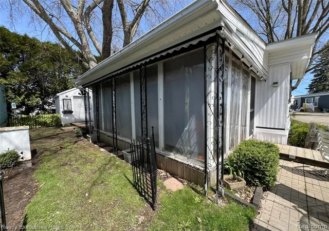 3rd image of 5767 Main St, Lexington, MI 48450