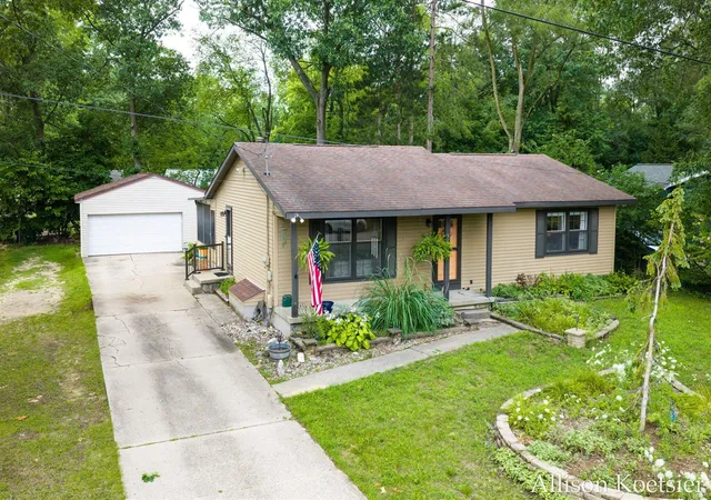 Photo 2 of Sale Pending at 3609 Jupiter Ave, Grand Rapids, MI 49525 | MLS# 70551799 | Listing updated on 2026-08-16