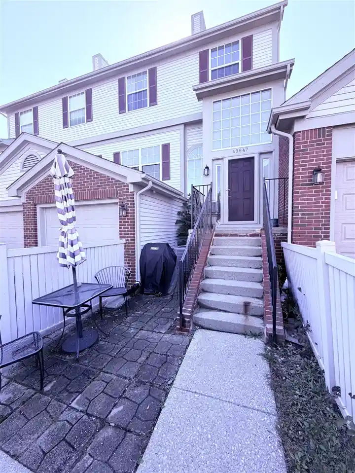 Listing Photo 1 - Condo for sale in 49647 Draper Cir located at 49647 Draper Cir, Plymouth, MI 48170 - Unit 49647 Draper Cir