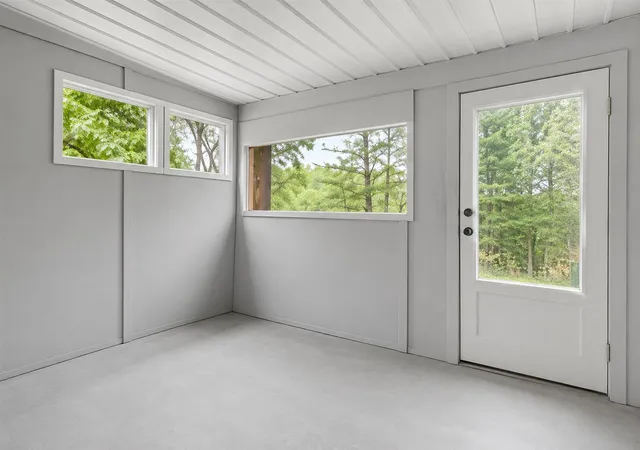 Homes for sale in Sparta, MI | 12177 Reyburn Dr, Sparta, MI 49345 | MLS# 70533930
